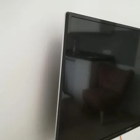 Schoenes-ferienapartment-mit-flatscreen-tv-wlan-parkplatz Apartman *